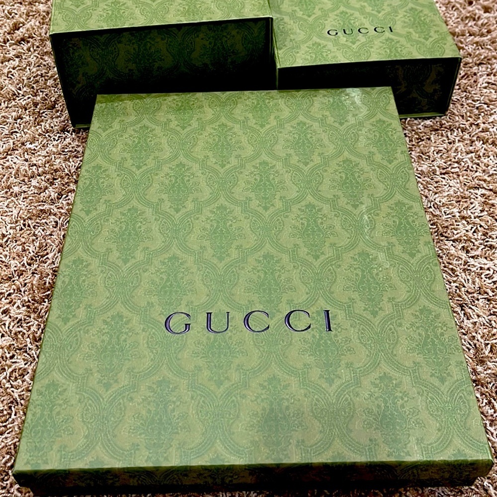 Gucci shirt Box